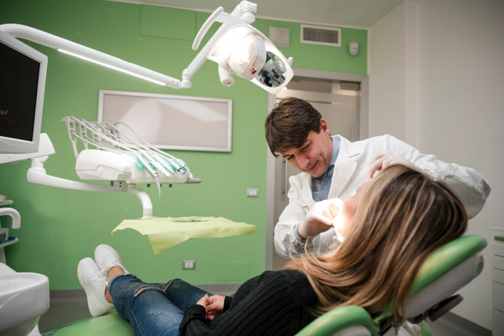 Chirurgia Ortognatica e la Salute Dentale: Miglioramenti nell’Allineamento e nella Masticazione